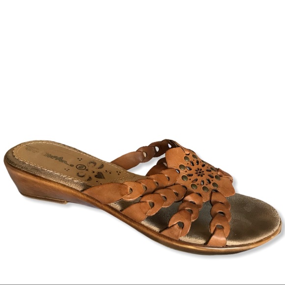 Thom McAn Shoes Thom Mcan Leather Sandals 5 Poshmark